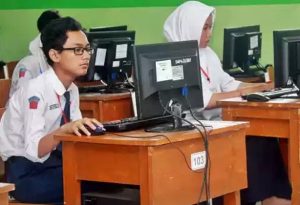 Hari Pertama UNBK SMP dan MTs, Seluruh Siswa SMPN 26 Siap Ikuti UNBK