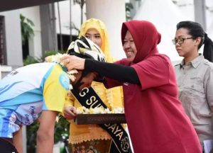 Walikota Surabaya Risma Sambut Peserta Jelajah Bhumi 1000km Jakarta-Surabaya