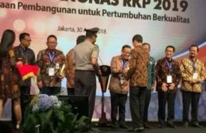 Anugerah Pangripta Nusantara, Banyuwangi Terima Penghargaan Pembangunan Daerah Terbaik dari Presiden Jokowi di Banyuwangi