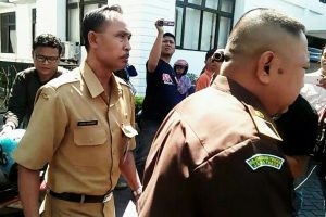 Makan Anggaran Dana Desa (ADD), Kejaksaan Negeri Sidoarjo Tahan Kades Wonokupang