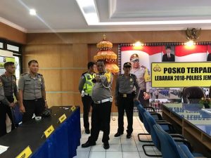 H-5 Hari Raya Idul Fitri, Dirlantas Polda Bali Cek Posko Terpadu di Pelabuhan Gilimanuk