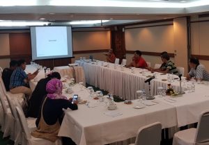 Hasil Survey Riset SRMC, Paslon Koster-Ace 48,3 Persen dan Mantra-Kerta 26,9 Persen