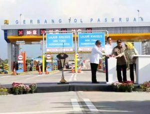 Gubernur Jatim Dampingi Presiden Jokowi Resmikan Ruas Jalan Tol Gempol-Rembang-Pasuruan di Banyuwangi