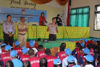 MPLS SMA Negeri 1 Bangli, Kapolres Beri Arahan Pembekalan Kepada Siswa
