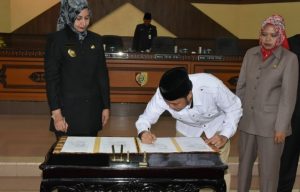 DPRD dan Bupati Jember Sepakati Penandatanganan KUA PPAS APBD TA 2019 di Jember