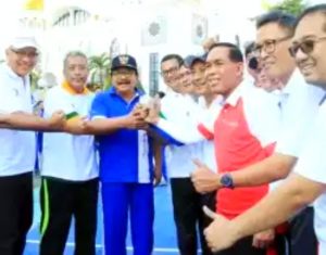 Gubernur Jatim Ajak Tingkatkan Kinerja Dengan Semangat Kemerdekaan