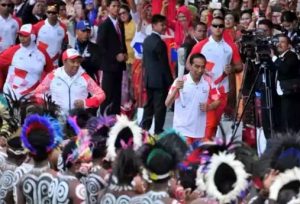 Terima Api Obor Asian Games 2018, Presiden Jokowi: Semoga Ini Jadi Simbol Sportivitas