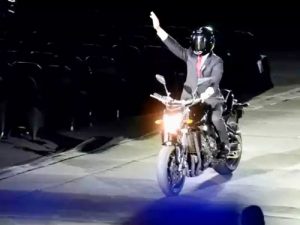 Presiden Jokowi Buka Asian Game 2018 Kendarai Sepeda Motor