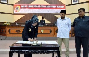 Penandatanganan Nota KUPA dan PPAS, Perubahan APBD 2018 Prioritaskan Perbaiki Kelas yang Rusak Berat di Jember