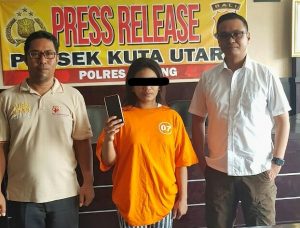 Curi HP Teman, Wanita Asal Sumba Diringkus Tim Buser Polsek Kuta Utara