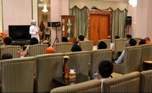 Bupati Jember Serahkan 64 Sertifikat Izin Pembangunan di Jember