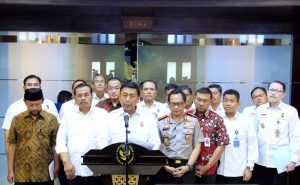 Menko Polhukam Beri Pernyataan Lengkap Terkait Pembakaran Bendera “Kalimat Tauhid”