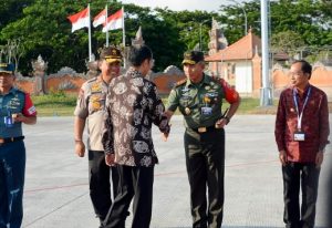 Presiden Jokowi Hadiri OOC 2018, Pangdam IX/Udayana Sambut Di Bandara Ngurah Rai