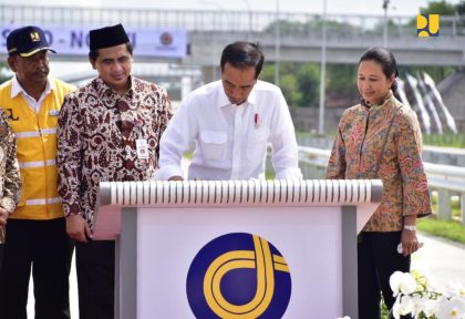 Ruas Sragen – Ngawi 51 Km Diresmikan di Banyuwangi
