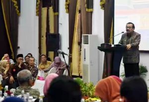 Gubernur Jatim Berharap Adanya Pendidikan Vokasi bisa Hadapi Revolusi Industri 4.0