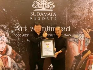 1000 Lukisan Abstrak Dalam 30 Hari Pecahkan Rekor MURI