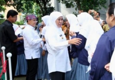 Pastikan UNBK Lancar, Gubernur Jatim Berkunjung ke Sekolah SMK di Banyuwangi di Banyuwangi