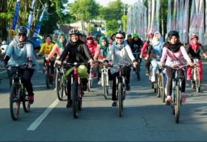 Ratusan Pesepeda Perempuan dari Berbagai Kota Ikuti Kompetisi ‘Women Cycling Challenge’ di Banyuwangi di Banyuwangi