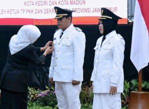 Gubernur Jatim Lantik Walikota dan Wakil Walikota Kediri dan Kota Madiun Periode 2019 – 2025