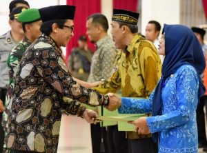 Isi Kekosongan Pelayanan Desa, Wabup Jember Lantik 25 Pejabat Desa di Jember
