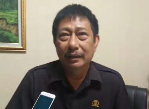 Komisi E DPRD Jatim Minta Seragam SMA/SMK Dibagikan Saat Daftar Ulang
