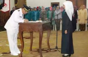 Gubernur Jatim Lantik Maryoto Birowo Sebagai Bupati Tulungagung Periode 2018-2023
