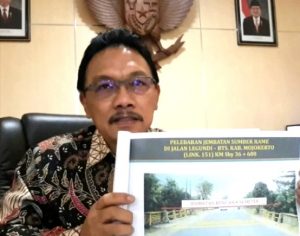 Dinas PU Bina Marga Jatim Lakukan Perbaikan Jembatan Sumber Rame di Legundi