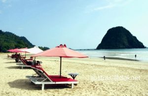 Didukung Kementerian BUMN, Wisata Pulau Merah Banyuwangi Segera Digarap Bulan September di Banyuwangi