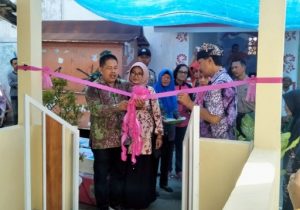 Sebagai Sarana dan Prasarana Bersama, Gedung Balai Serba Guna dan Posyandu Kampung Melayu Diresmikan di Banyuwangi