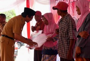 Belum Tersentuh Program PKH dan BNPT dari Pemerintah Pusat, 7.852 lansia Terima Rastrada dari Pemkab Jember di Jember
