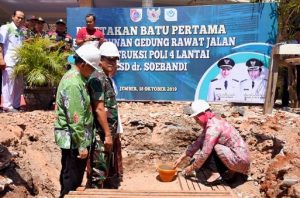 Peletakan Batu Pertama Pembangunan Poliklinik Terpadu, Bupati Jember: Gedung ini akan Dibangun Dua Tahap di Jember
