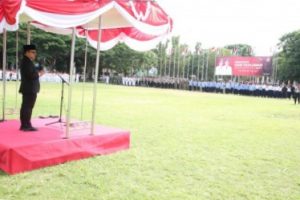 Upacara Peringati Hari Pahlawan, Bupati Anas Ajak Majukan Daerah lewat Sektor Kreatif di Banyuwangi