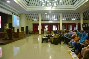 Bupati Jember Kembali Berikan Bimtek Kepada Ratusan Satgas Tenaga Verifikasi dan Validasi Data di Jember