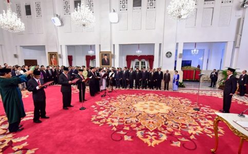 Presiden Jokowi Saksikan Pengucapan Sumpah Jabatan Lima Anggota Dewan Pengawas KPK Masa Jabatan 2019-2023