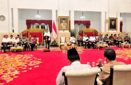 Presiden Jokowi Instruksikan Jajaran Terkait Terjun ke Bawah Tangani Banjir