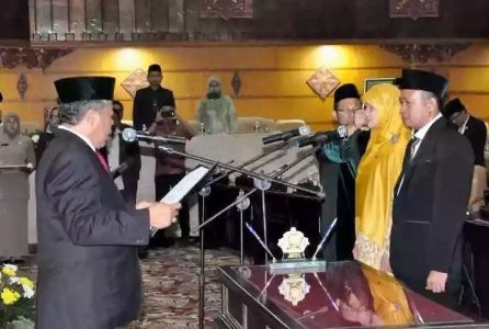 Setelah Tunggu Lama, Dua Anggota PAW DPRD Jatim Akhirnya Diambil Sumpah Jabatan