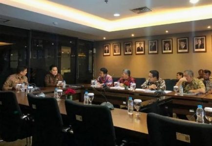 Tindaklanjut Pembahasan Perpres 80/2019, Wagub Jatim Bersama DPRD Temui Menteri BUMN