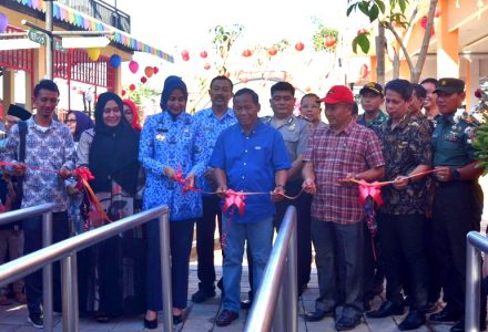Tingkatkan Ekonomi Wisata Lokal, Bupati Jember Resmikan Dira Cafe dan Waterpark Balung di Jember