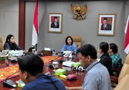 Stafsus Presiden: RUU Cipta Kerja, Beri Kemudahan Perizinan untuk semua Investor Besar dan Kecil