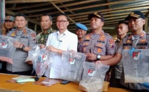 Polisi Bongkar Pabrik Pembuat Pupuk Palsu, Sita 10.500 Sak Pupuk dan 40 ton Bahan Baku
