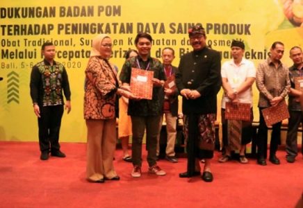 Wagub Bali Hadiri Acara Dukungan BPOM Terhadap Peningkatan Daya Saing Produk dan Percepatan Perizinan