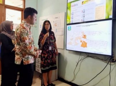 Wagub Jatim Tinjau Kesiapan Petugas Posko Covid 19 di Dinas Kesehatan