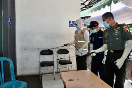 Pemkab Jember Lakukan Penyemprotan Disinfektan di Tempat Umum di Jember