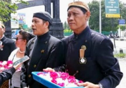 Sanggar Seni Bandung Bondowoso Klaten Bersama Lokantara Insitute Gelar Ruwatan ‘Tolak Balak’ di Kali Opak