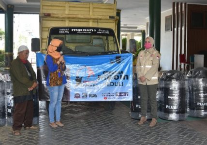 Gugus Tugas Covid-19 Jember Terima 27 Tanki Air dari Program Mpoin Peduli di Jember