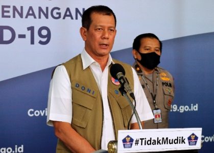 Gugus Tugas Produksi APD Berbahan Lokal Sertifikasi WHO dan Ventilator Karya Anak Bangsa