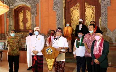 Gubernur Bali Bersama Majelis Lintas Agama Sampaikan Selamat Menjalankan Ibadah Puasa Kepada Umat Muslim