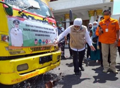 Jelang Perberlakuan PSBB, Pemprov Jatim Mulai Salurkan Sembako ke Tiga Daerah