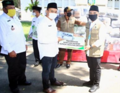 Hasil Produksi UMKM, Pemkab Banyuwangi Terus Distribusikan Masker Gratis ke Warga di Banyuwangi