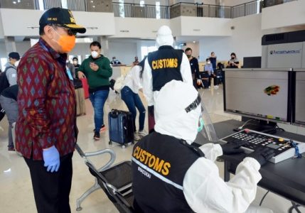 Tiba di Bali, 159 PMI Langsung Jalani Test SWAB di Atas Kapal Pesiar